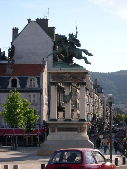  Statue équestre